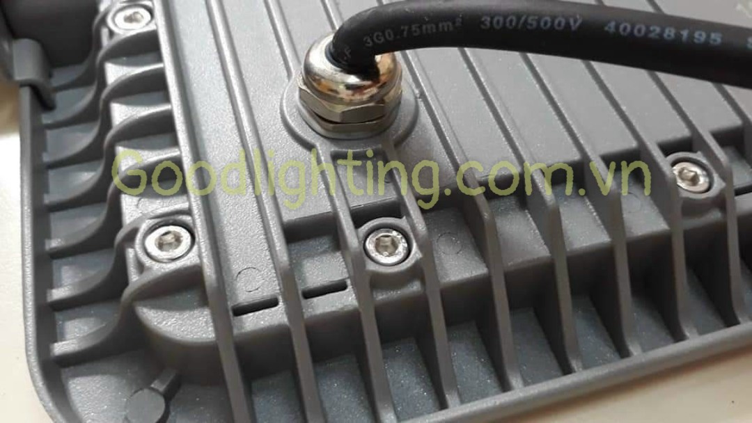 đèn-pha-led-tổ-ong