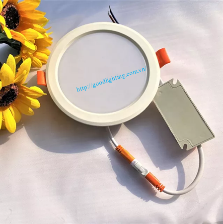 đèn-led-âm-trần